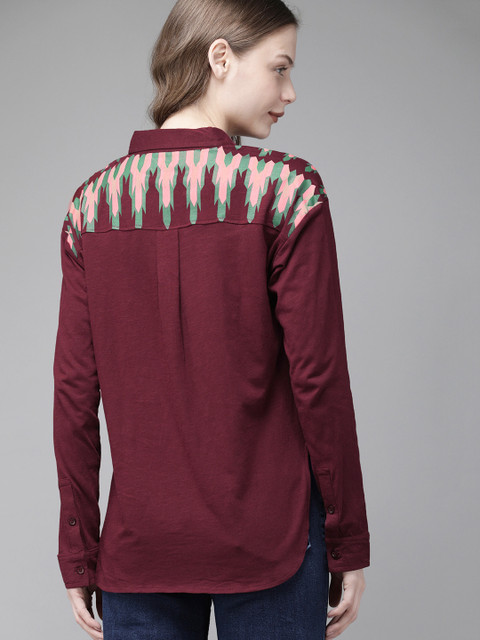 

Roadster Women Burgundy Regular Fit Solid Casual Knitted Shirt