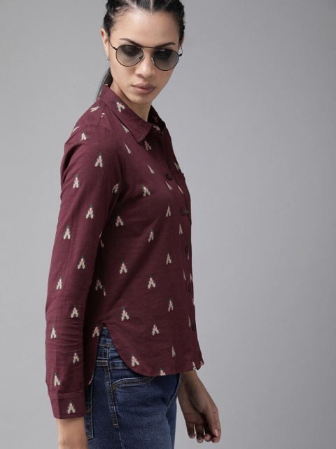 

Roadster Women Burgundy Regular Fit Printed Casual Knitted Shirt