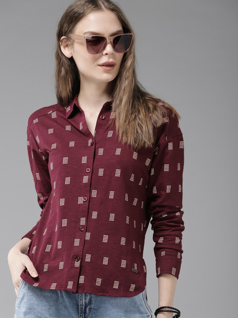 

Roadster Women Maroon & Off-White Regular Fit Printed Casual Shirt