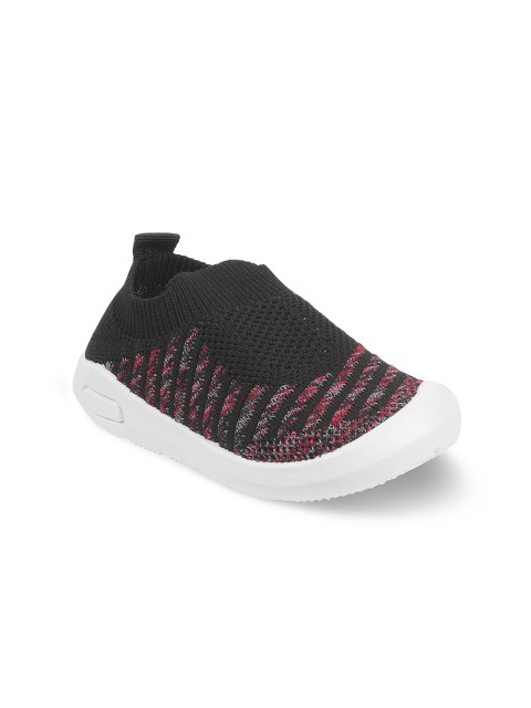 

Kittens Boys Black Sneakers