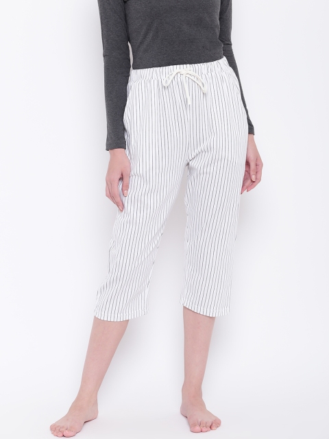 

9teenAGAIN Women Off-White & Black Striped Regular Fit Lounge Capris 1SS17-2085-SP1