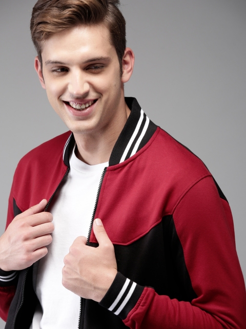 

HERE&NOW Men Black & Maroon Colourblocked Sweatshirt