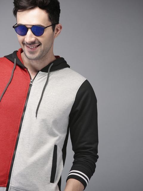 

HERE&NOW Men Black & Red Colourblocked Hooded Sweatshirt