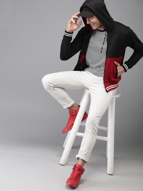 

HERE&NOW Men Black & Maroon Colourblocked Hooded Sweatshirt