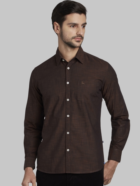 

Parx Men Brown Slim Fit Solid Casual Shirt