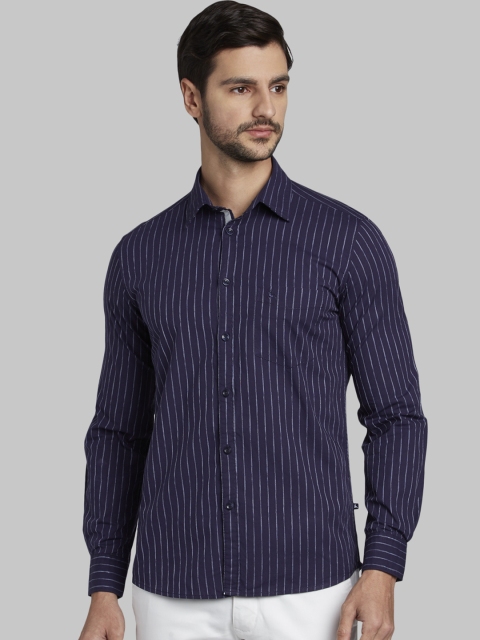 

Parx Men Blue & White Slim Fit Striped Casual Shirt