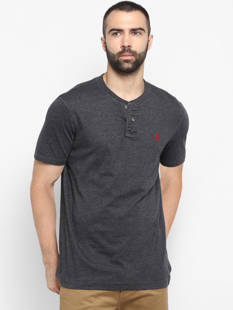 

Red Tape Men Charcoal Grey Solid Henley Neck T-shirt
