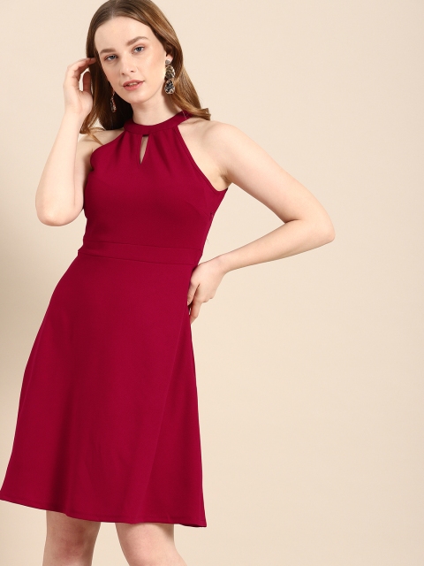 

DressBerry Women Solid Maroon Sheath Dress