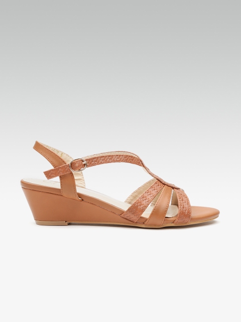 

Carlton London Women Brown Textured Heels