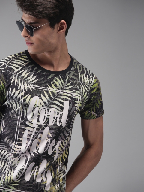 

Moda Rapido Men Black & Green Printed Round Neck T-shirt