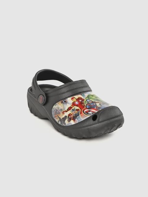 

toothless Boys Black & Green Marvel Avengers Print Clogs