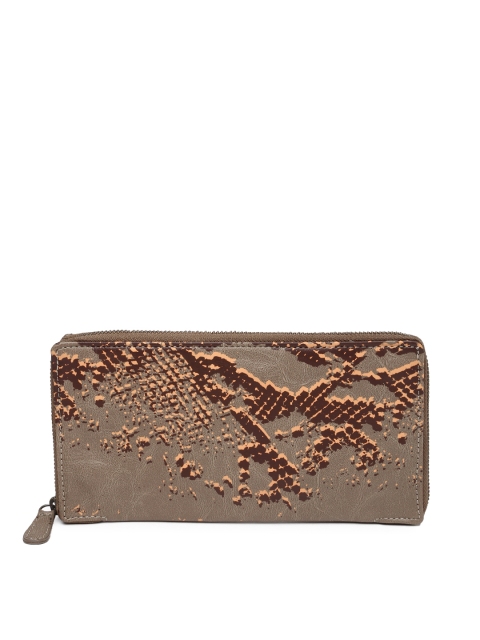 

Baggit Women Brown Printed Wallet