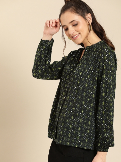 

DressBerry Women Green Regular Fit Printed Casual Shirt