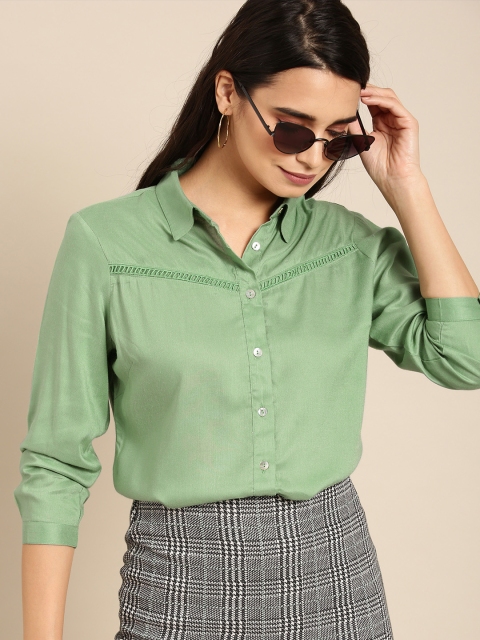 

DressBerry Women Green Regular Fit Solid Casual Shirt