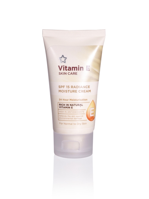 

Superdrug Unisex SPF 15 Vitamin E Radiance Moisture Cream - 50 ml, Beige