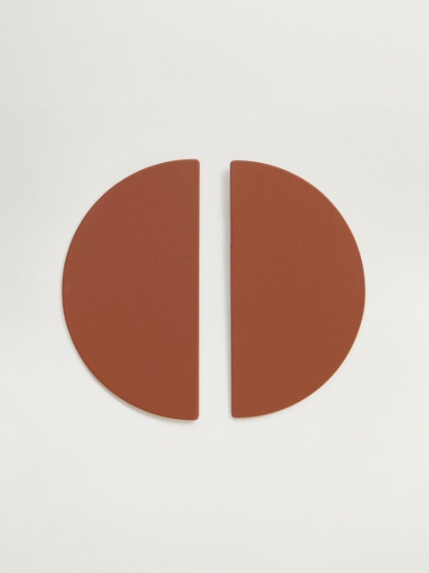

MANGO Brown Solid Crescent Shaped Drop Earrings