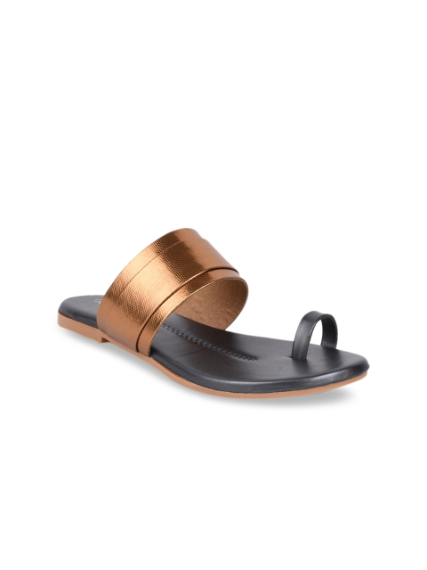 

GNIST Women Copper-Toned & Black Colourblocked One Toe Flats