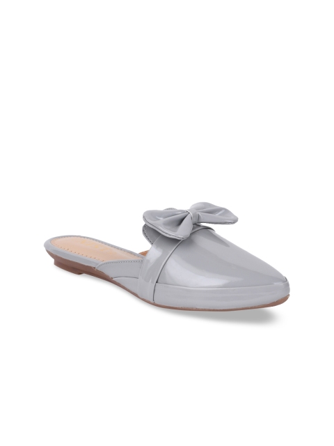 

GNIST Women Grey Solid Mules