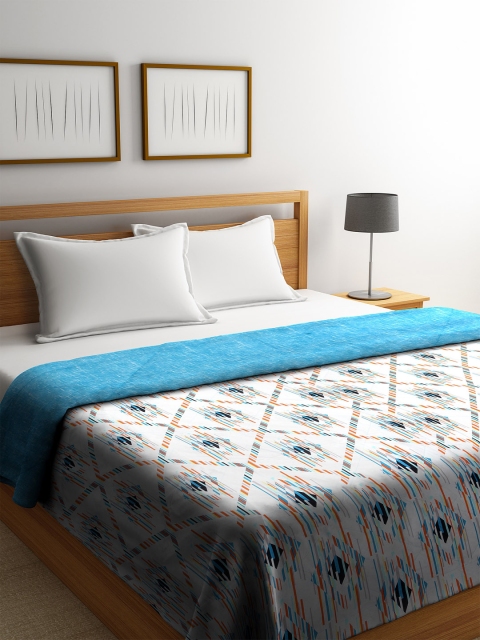 

SPACES White & Blue Geometric AC Room 150 GSM Double Bed Comforter