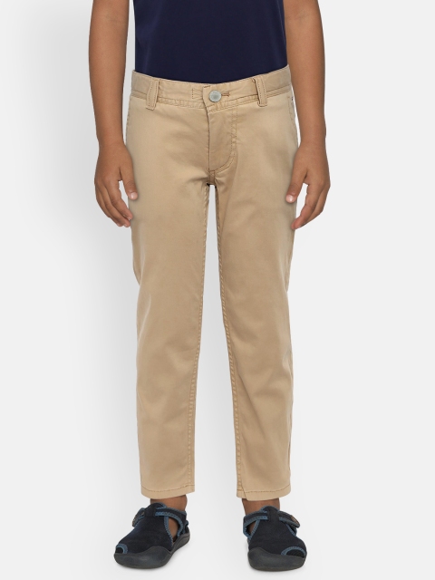 

Tommy Hilfiger Boys Beige Regular Fit Solid Chinos