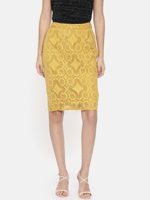 

Chumbak Women Yellow Printed Pencil Knee-Length Skirt