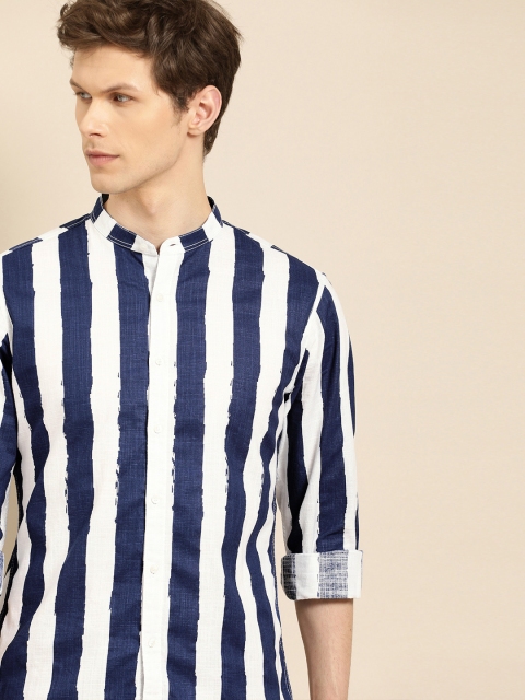 

ether Men Navy Blue & White Regular Fit Striped Casual Shirt