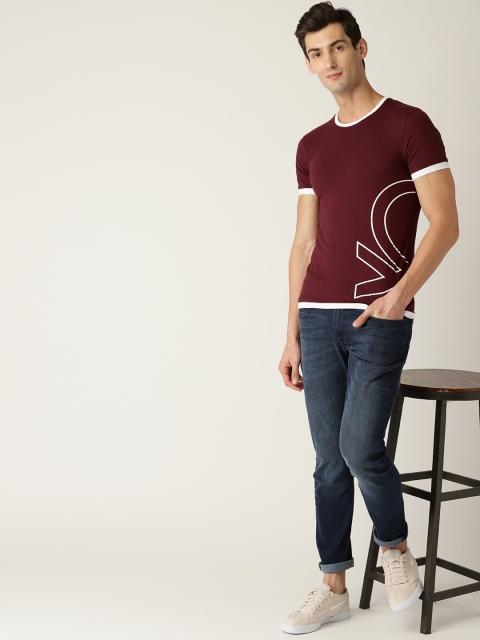 

United Colors of Benetton Men Burgundy Printed Round Neck T-shirt