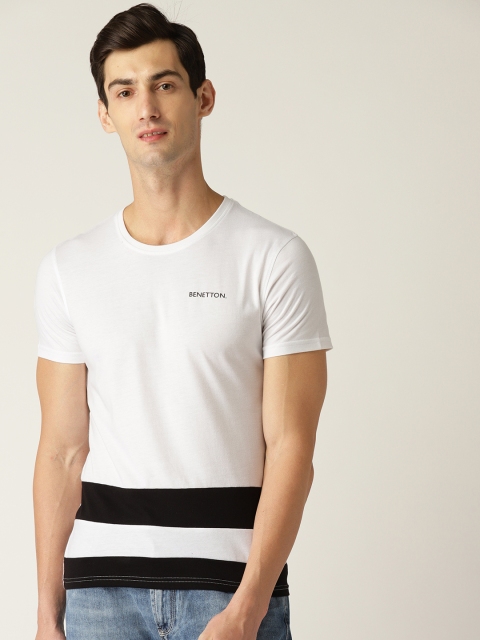 

United Colors of Benetton Men White & Black Striped Detail Round Neck T-shirt