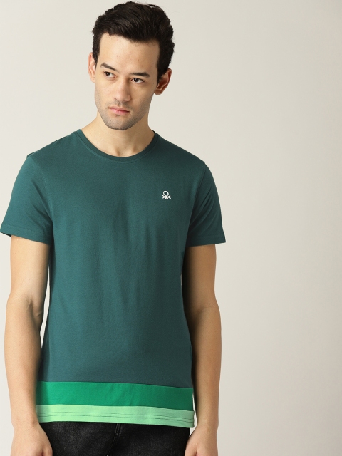 

United Colors of Benetton Men Green Solid Round Neck T-shirt