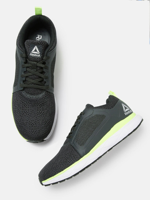 

Reebok Men Black Woven Design Drift Ace LP Running Shoes