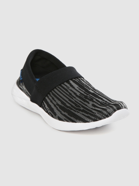 

Reebok Women Black & Grey Woven Design Astroride Walking Shoes