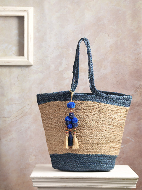 

ALII AND ALIIZEY Beige & Navy Blue Colourblocked Jute Tote Bag