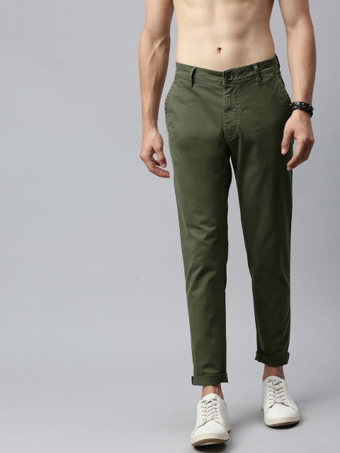 

The Roadster Lifestyle Co Men Olive Green Regular Fit Solid Chinos