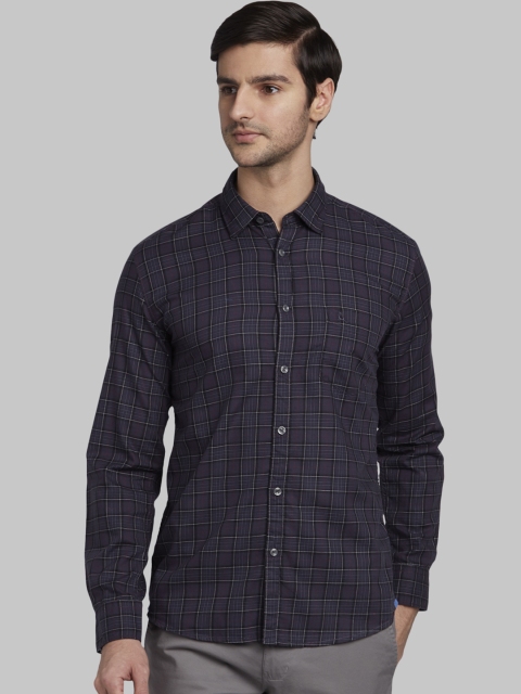 

Parx Men Navy Blue Slim Fit Checked Casual Shirt