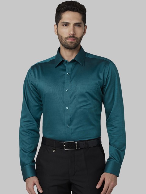 

Park Avenue Men Green Regular Fit Solid Casual Shirt