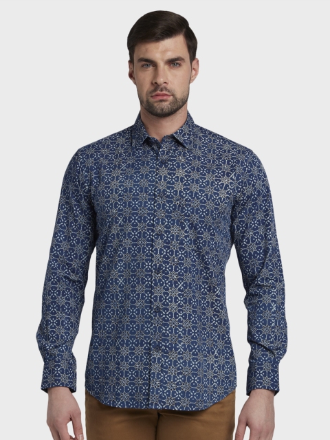 

ColorPlus Men Blue & Grey Tailored Fit Printed Casual Shirt