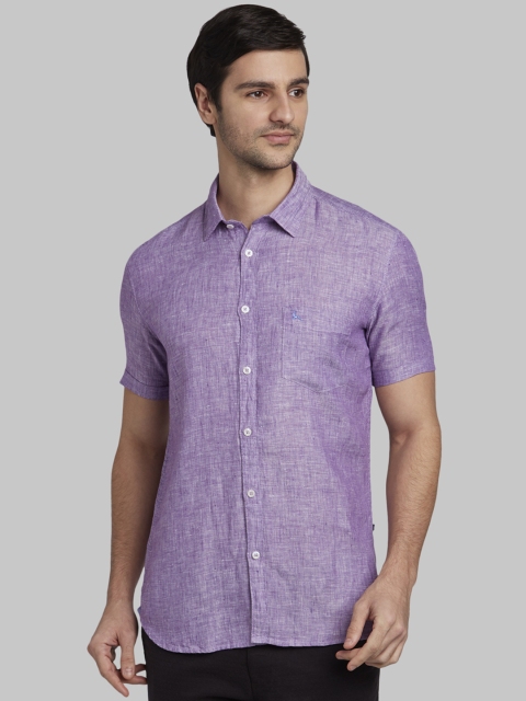 

Parx Men Violet Slim Fit Solid Casual Shirt
