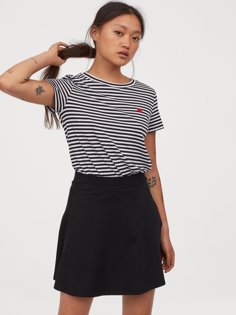 

H&M Girls Black Solid Bell-Shaped Skirt