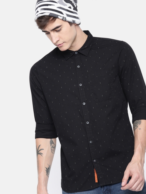 

SINGLE Men Black Slim Fit Printed Casual Shirt