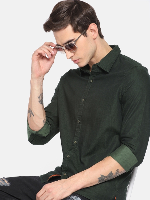 

SINGLE Men Olive Green Solid Casual Shirt