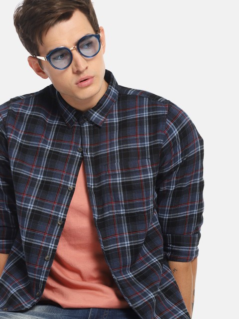 

SINGLE Men Navy Blue & Black Slim Fit Checked Casual Shirt