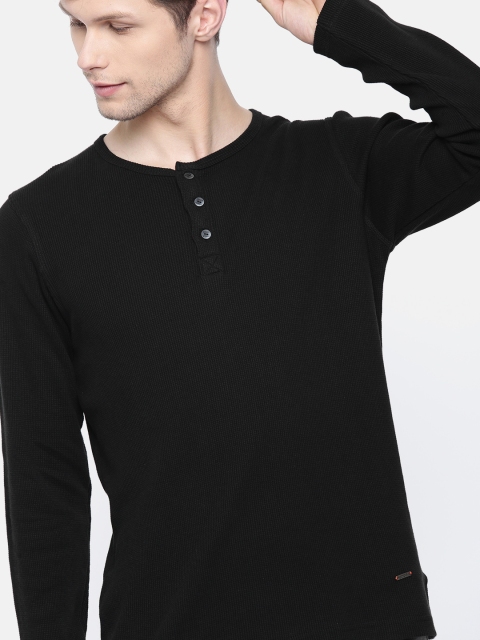 

SINGLE Men Black Self Design Henley Neck Pure Cotton T-shirt
