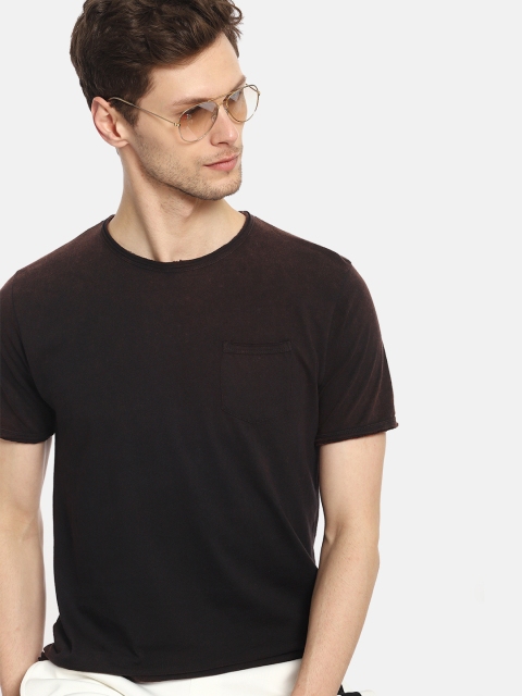 

SINGLE Men Black Solid Round Neck T-shirt