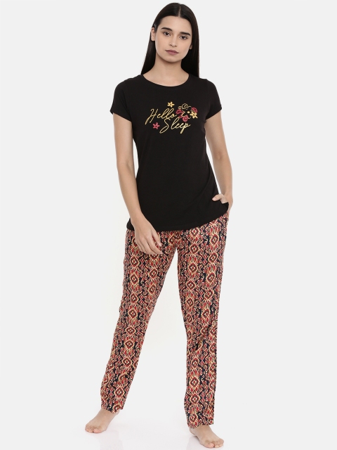 

Sweet Dreams Womenbis Black & Red Printed Night suit