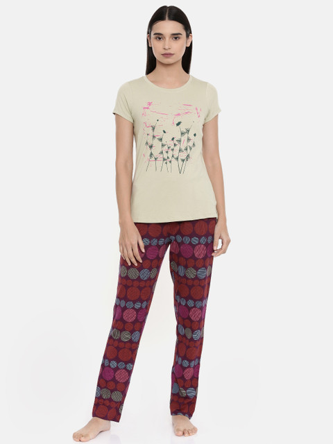 

Sweet Dreams Women Beige & Burgundy Printed Night suit