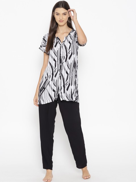 

Sweet Dreams Women White & Black Printed Front Open Night suit