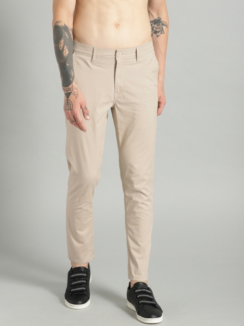 

Roadster Men Beige Slim Tapered Fit Solid Chinos