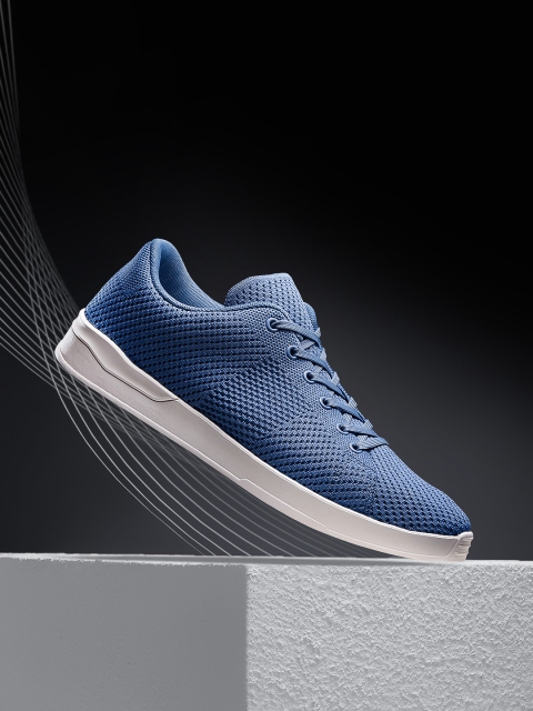 

HRX by Hrithik Roshan Men Blue Fly Sneakers