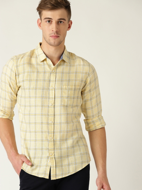 

United Colors of Benetton Men Yellow & Blue Slim Fit Checked Casual Shirt