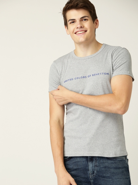 

United Colors of Benetton Men Grey Melange Solid Round Neck T-shirt